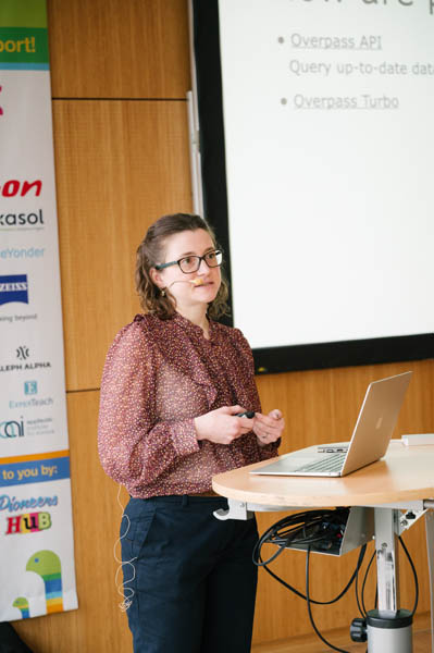 speaker image